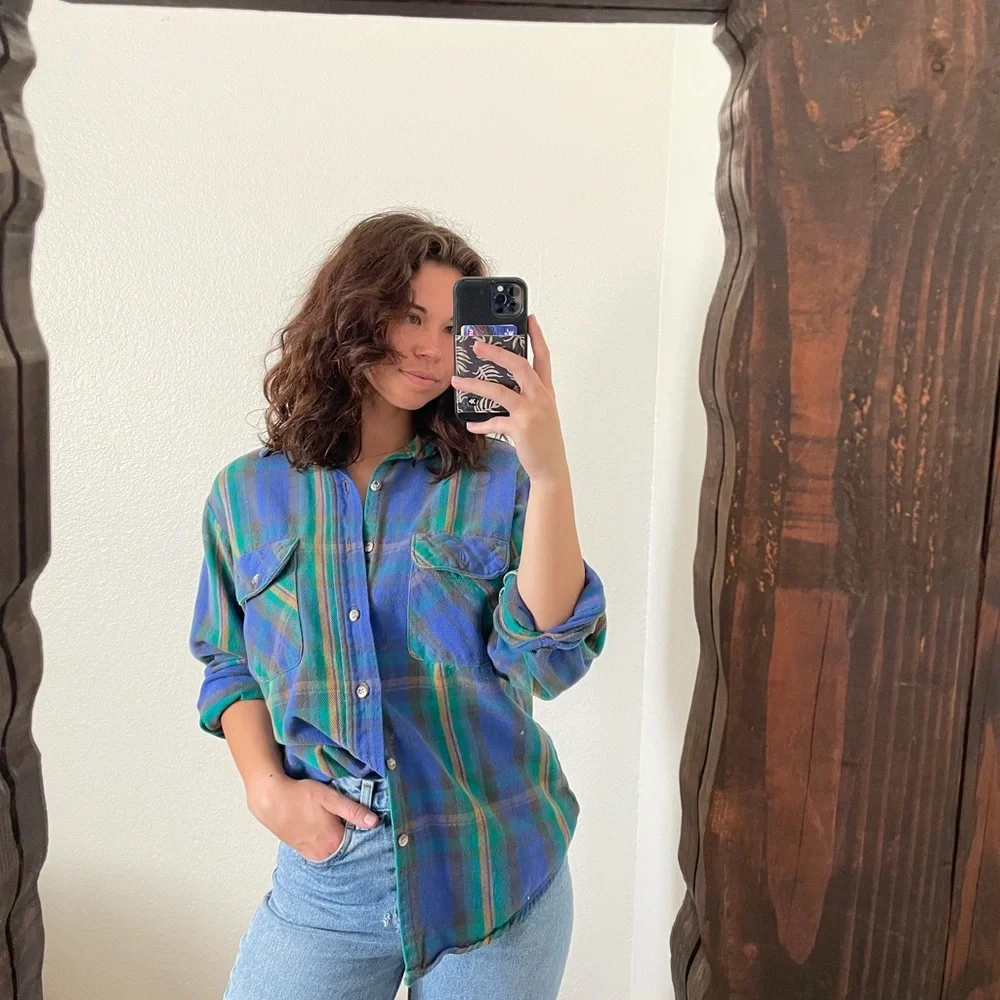 Flannel - Picture 1 of 3